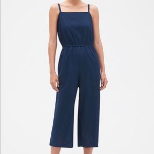 Women’s square neck linen Jumpsuit